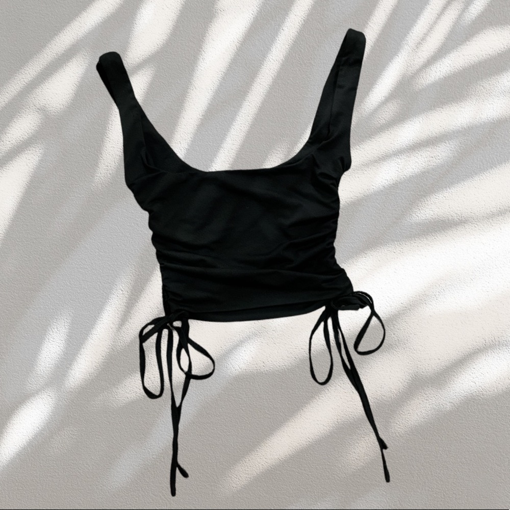 Black crop top